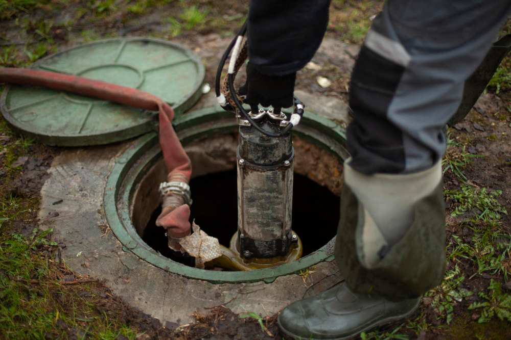 What Professionals Look for During a Septic Cleaning