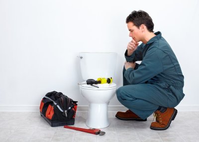 When a Gurgling Toilet Is More Than Just Annoying: Septic Clues to Watch For
