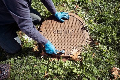 How Dirty Septic Tanks Cause Drain Problems